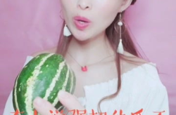 娱乐吃瓜酱精神状态,娱乐吃瓜酱的欢乐日常