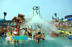 桂林罗山湖水上乐园,夏日欢乐盛宴，山水间畅享刺激与休闲