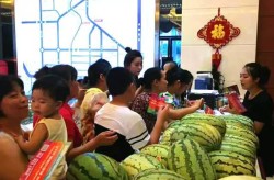 “瓜多”很忙-动漫男生J放入女生J又一位男星被曝塌房大瓜！卓伟呈现音讯后网友自查凭单寻得首恶-狗仔超能阳阳真人出镜点评肖战是年度优异艺人陈飞宇希望爆红-文娱圈吃瓜：贵圈“真乱”
