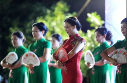 形体艺术表演,塑造人物，传递情感的艺术之旅