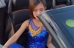 夜场小姐姐开什么车,揭秘时尚潮流的代步神器